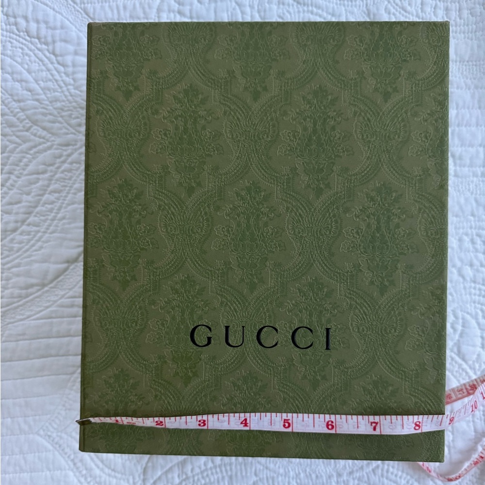Gucci gift box
